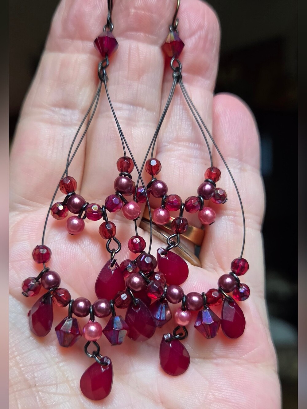 Chandelier Deep Garnet & Pearl Costume Artisan Earrings - Picture 6 of 9